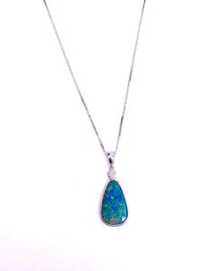 White Gold Australian Opal Pendant Necklace F368PDBTW106-161