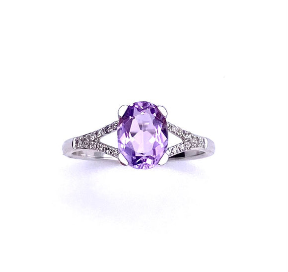 Oval Amethyst Ring C401R03323AMW