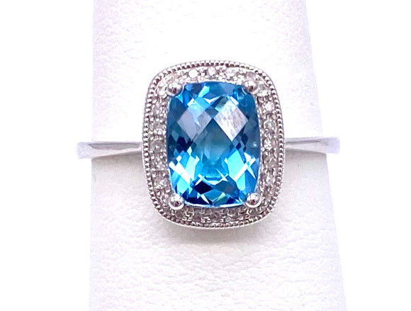 Classically designed Blue Topaz Ring C223R11416