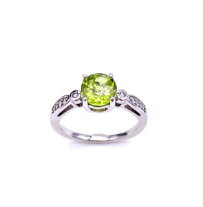 Beautiful Peridot Ring C368RPF160TC2W